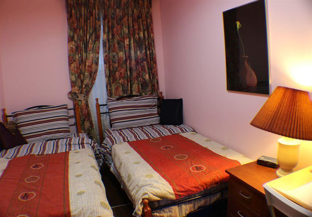 Comfy Guesthouse & Suite Toronto Esterno foto