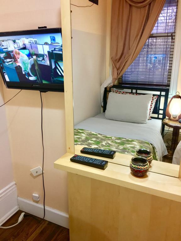 Comfy Guesthouse & Suite Toronto Esterno foto