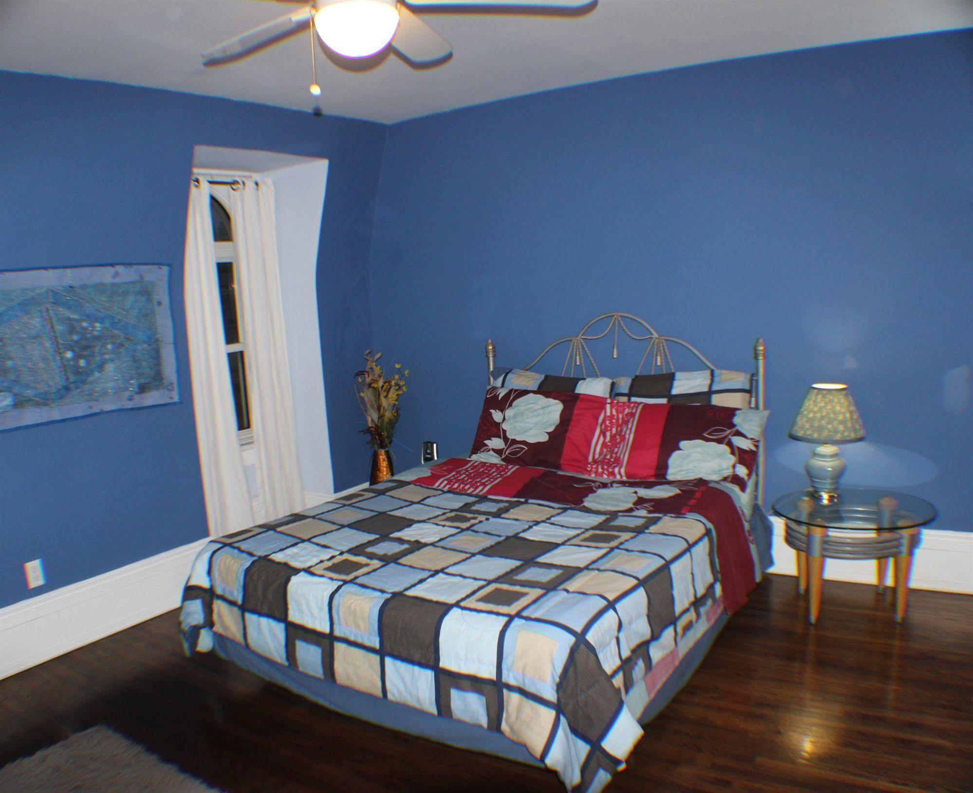 Comfy Guesthouse & Suite Toronto Esterno foto