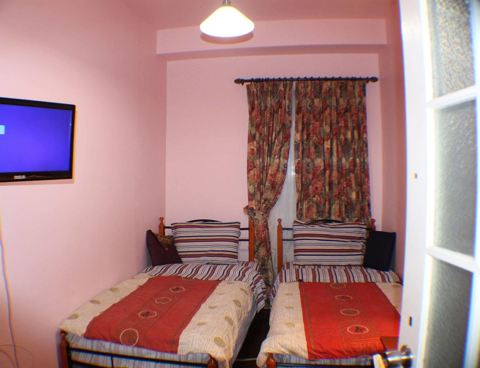 Comfy Guesthouse & Suite Toronto Esterno foto